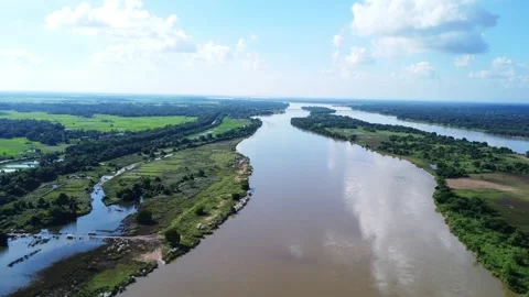 Drone Flight Over Mahanadi River in East Odisha. Vídeo Stock 318371393