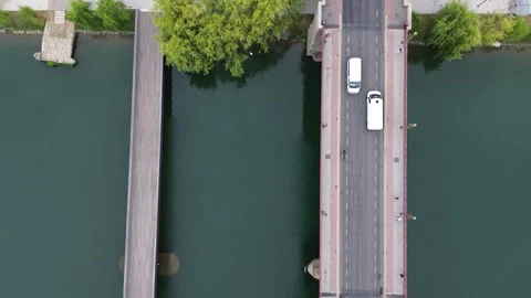 Drone Flight Over Old Bridge and Drava River in Maribor, Slovenia Vídeos de archivo 340621165
