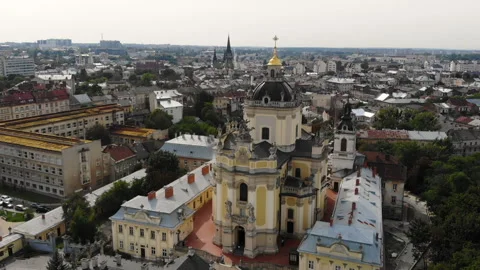Drone flight over the park and the church of St. George in Lviv Video stock 130649865