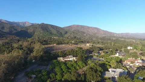 Drone Flight over Santa Barbara County Vineyard and Mansion 스톡 동영상 141705665