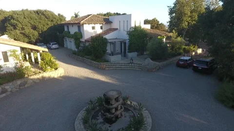 Drone Flight over Santa Barbara County Vineyard and Mansion 스톡 동영상 141705677