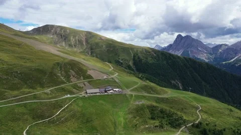 Drone flight over Seiser Alm in South Tyrol in Italy Vidéo 138363088