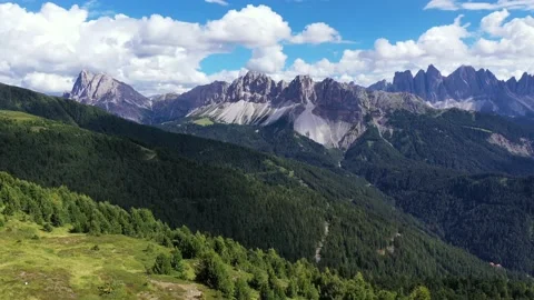 Drone flight over Seiser Alm in South Tyrol in Italy Vidéo 138365507