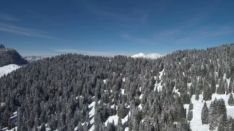 Drone flight over Snow and Mountain in Italy. Video stock 105916461