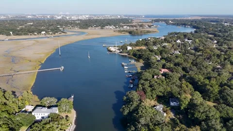 A drone flight over Wappoo Creek in Charleston, South Carolina Stock Footage 257002124