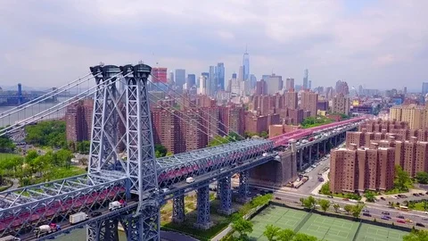 Drone Flight over Williamsburg Bridge and Views of Manhattan, Downtown New York Video stock 76935687