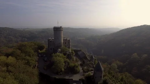 Drone Flight passes medieval Castle Burg Pyrmont Video stock 102502002