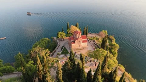 Drone Flight Toward Church Of St. John At Kaneo Above Lake Ohrid 스톡 동영상 338597847