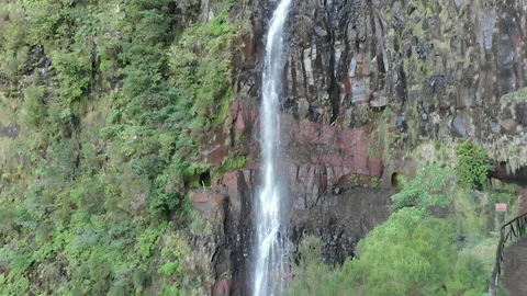 Drone flight to waterfall Video stock 120743814