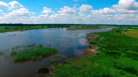 Drone fly over the lake Video stock 114182065