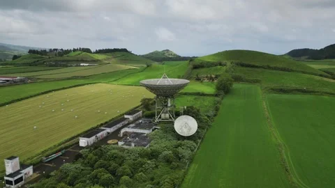 Drone fly over parabolic antenna radio station on cloudy day in Sao Miguel Vídeos de archivo 263298961