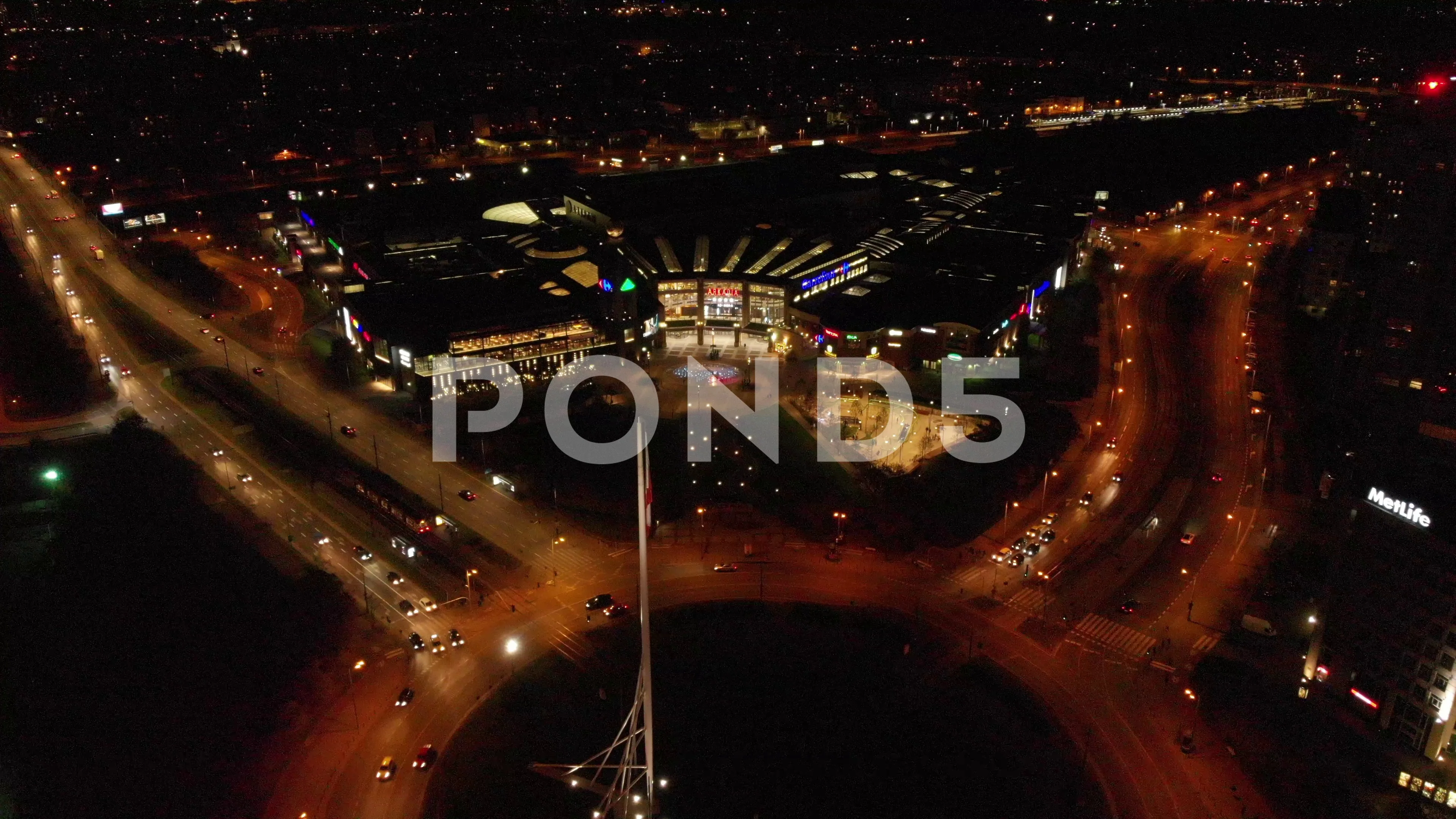 Knogle dannelse ler Drone flying above Arcadia shopping mall... | Stock Video | Pond5