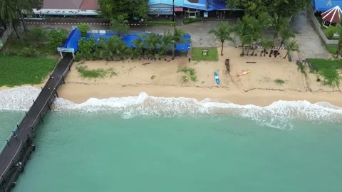 Drone flying above the Koh Samui Beach, Thailand 스톡 동영상 313252005