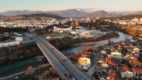 Drone flying across the Moraca, Union Bridge crossing the River in Stock Footage 171287051
