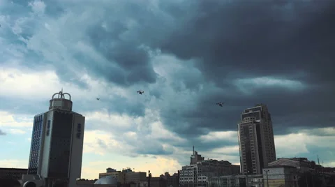 Drone flying among buildings Vídeo Stock 65206565