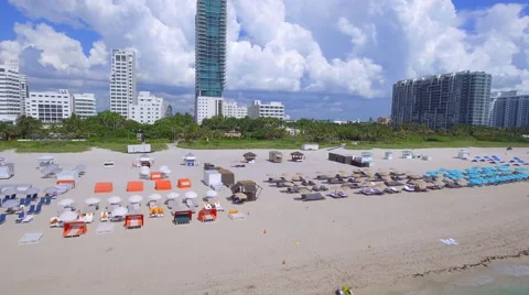 Drone flying in Miami Beach 스톡 동영상 64660482