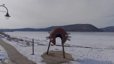 Drone Flying near Small, Progressive City on Cloudy Day in Winter Vidéo 312483100