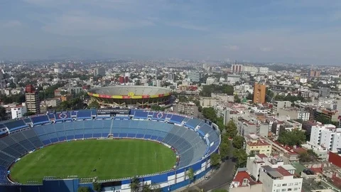 Drone Flying Over Blue Stadium in Mexico City Vidéo 74631828