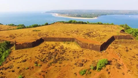 A drone flying over the Chapora fort in Goa, India Stock-Footage 172001626