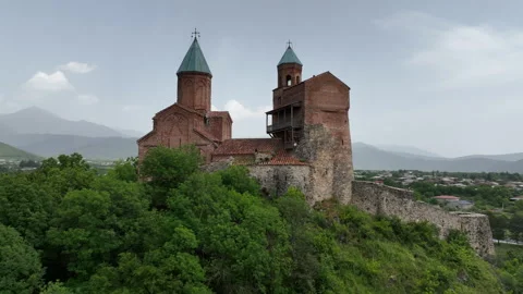 Drone flying over old Orthodox Gremi church in Kakheti region, Georgia 库存影片 242221528