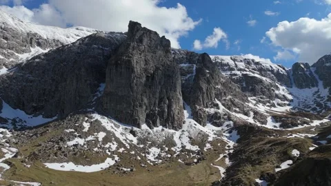 Drone flying over the upper glacial cirque of Malaiesti Valley, Bucegi Moun.. Stock-Footage 310427779