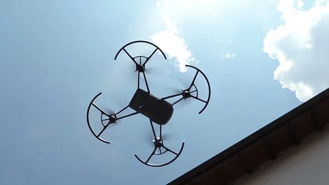 Drone flying record from bottom 動画素材 93508260