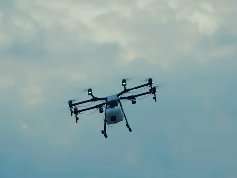 Drone flying in the sky Vídeos de archivo 81324670