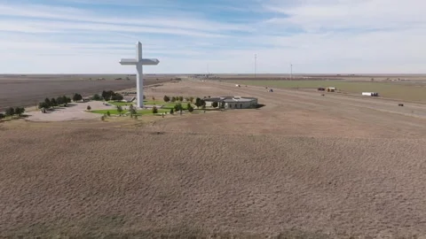 Drone Flying Towards and Over Massive Cross, Beautiful Heavenly Sky Above and Vídeos de archivo 300753532