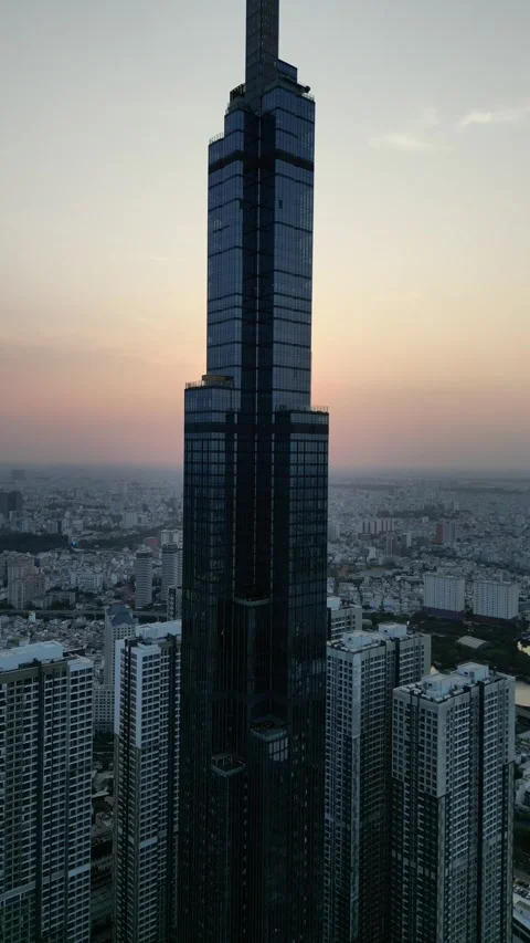 Drone Flying Towards Landmark 81 Skyscraper in Ho Chi Minh City, Vietnam Video stock 335602074