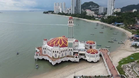 Drone flying towards Mosque in Tanjung Bungah Stock Footage 150197115