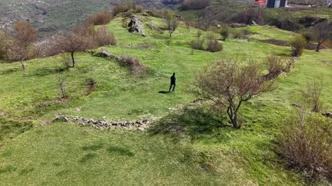 Drone Following a Runner Through Ancient Persian Era Castle Ruins in 4K 스톡 동영상 339028923