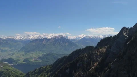 Drone footage of Mount Pilatus featuring dramatic alpine peaks, scenic Stockbeeldmateriaal 334848169