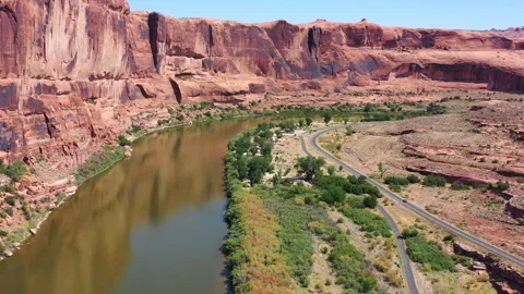Drone footage over central Utah 스톡 동영상 285572209