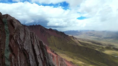 Drone footage revealing Peru’s angular Rainbow Mountains near Palccoyo — Video stock 319846483
