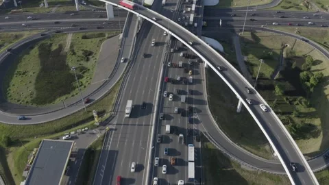 Drone forward motion above MKAD interchanges Vidéo 327693025