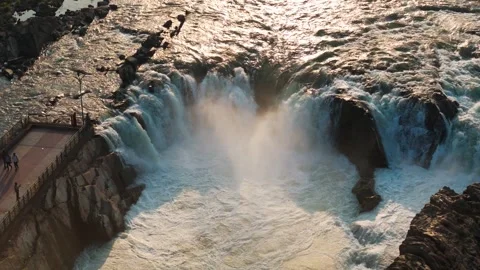Drone-forward-tilt-down-dhuandhar-waterfall-bhedaghat-narmada-river-jabalpur Stock Footage 341422681