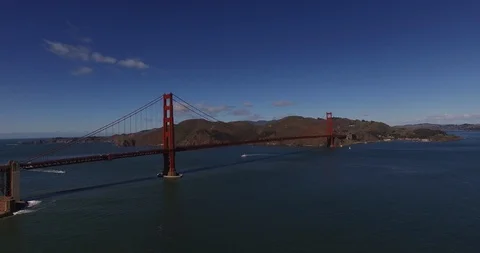 DRONE Golden Bridge PULL BACK by Airflow Creations. San Francisco aerial view. Video stock 106809575