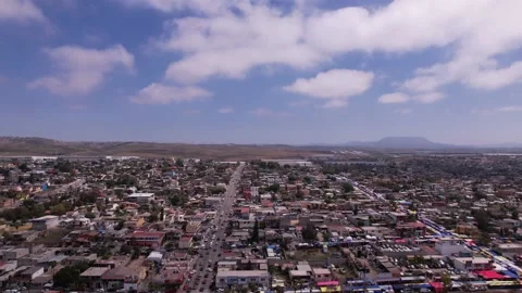 Drone hyperlapse dia nublado Vidéo 219425789