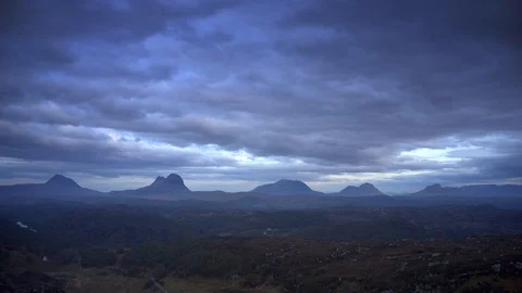 Drone Hyperlapse of Suilven Video stock 106843186