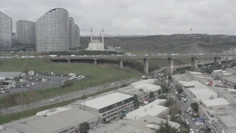 DRONE IN THE INDUSTRIAL ZONE Vídeo Stock 166470411