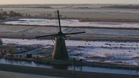 Drone, Kinderdijk, Windmill, Village Stock Footage 305384951