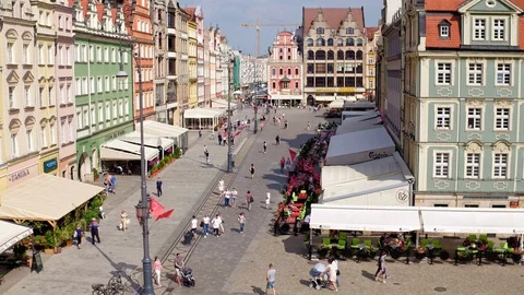 The drone lands on the Old Town square. Stock-Footage 108382681