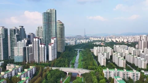 Drone at Mido Apartment in Daechi-dong, Gangnam-gu, Seoul, Korea.01 Vídeo Stock 250397456