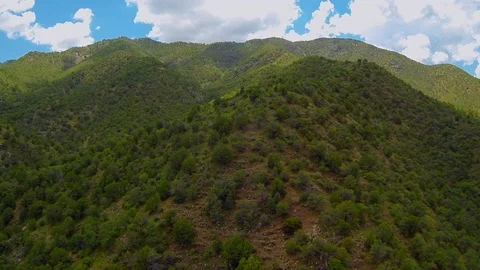 Drone Mountain Flight Vídeos de archivo 96135140