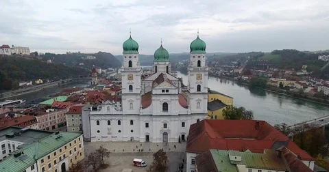 Drone move over Cathedral 4k 스톡 동영상 70072577