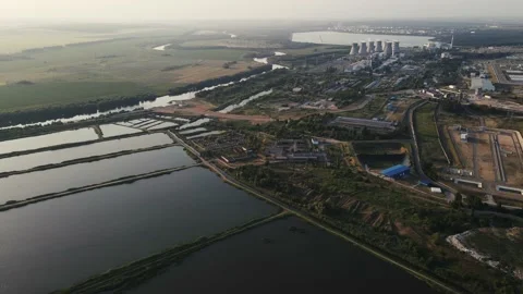 Drone movement near operating reactors of a nuclear power plant 스톡 동영상 164964444