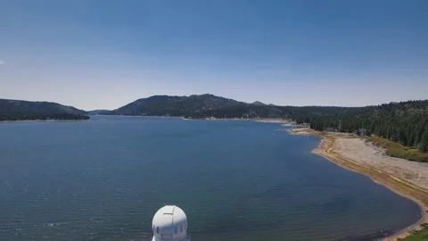 Drone moves away from Big Bear Solar observatory, Big Bear Lake, California, USA Stock-Footage 157222528