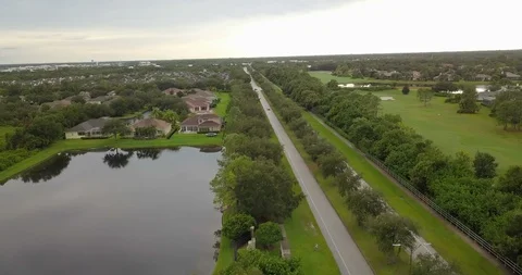 Drone moving over road in florida 스톡 동영상 94826879