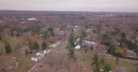 Drone moving right to left over Washinton Crossing 動画素材 98840310