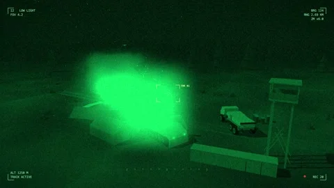 Drone night vision watches engineer park burn after a stick of bombs 库存影片 342333883